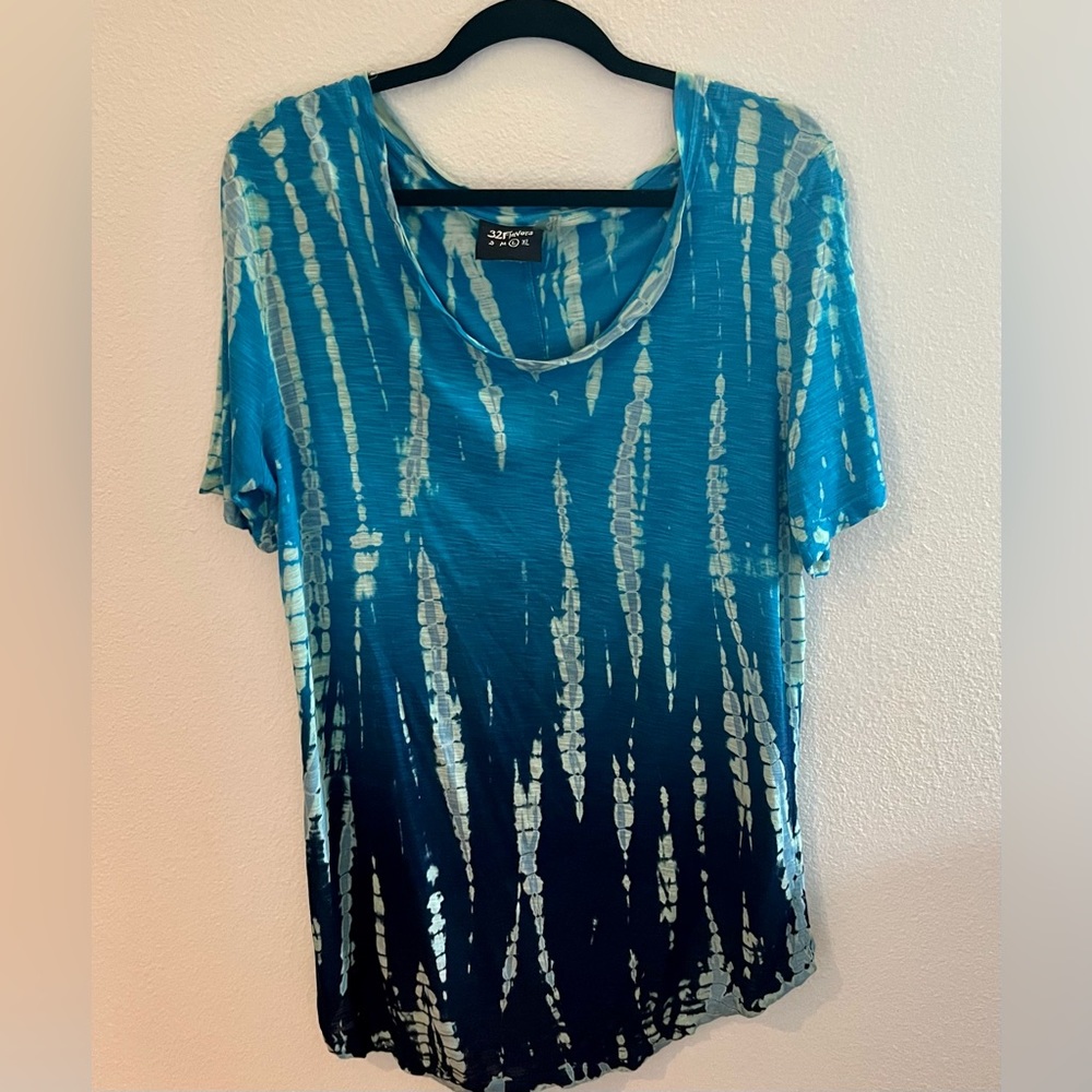 32 Flavors Blue Bleach Dyed Women’s Tunic - Size L